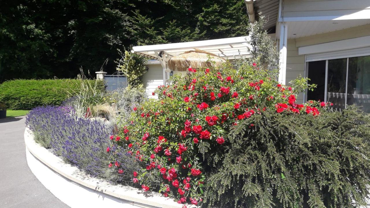 Bed and Breakfast Relais Des Tourterelles La Neuville-aux-Joutes Zewnętrze zdjęcie